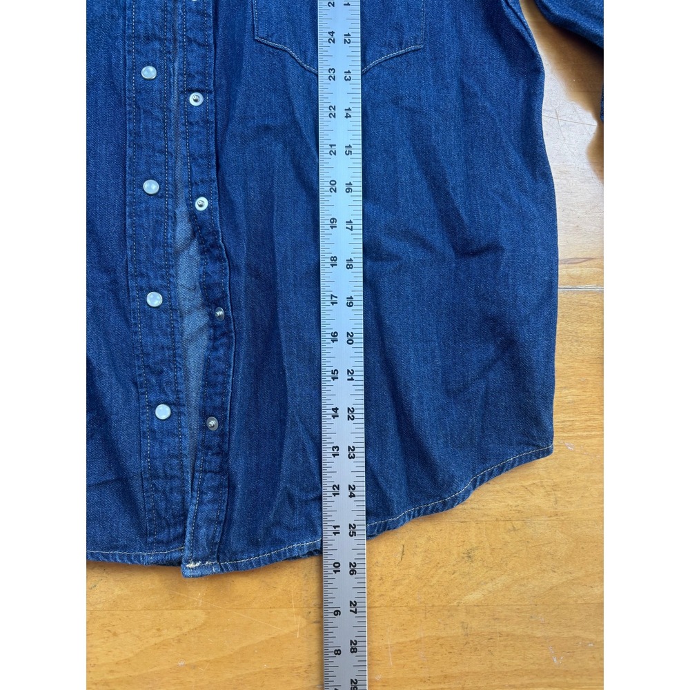 Levis Essential Western Denim Shirt Dark Wash Blue Pearl Snap Long Sleeve Small - Picture 3 of 5
